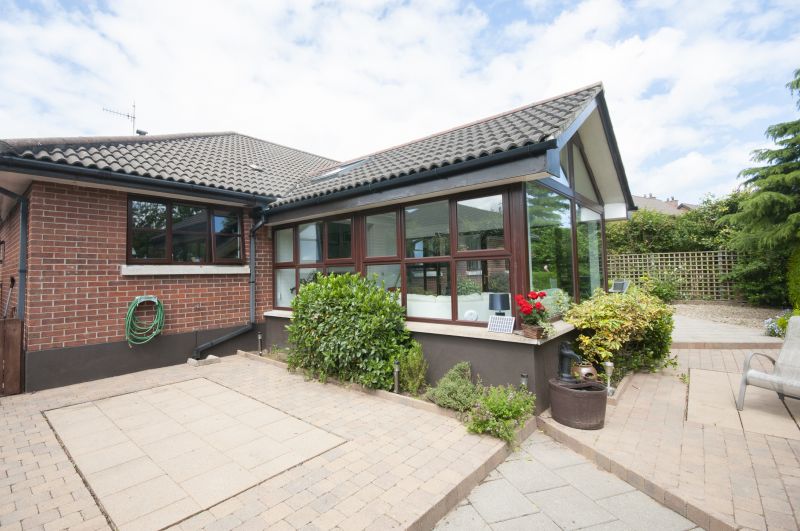 Sunroom Building detail